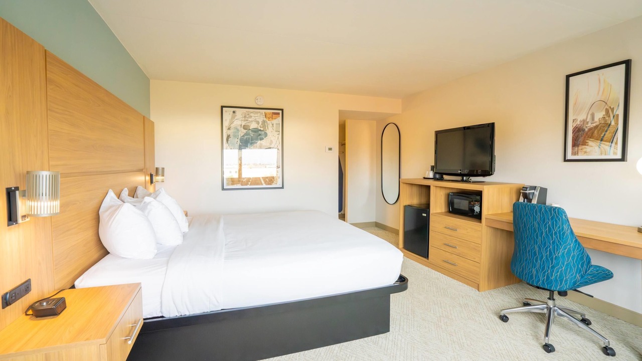Photo of Bedroom in Maryland Heights