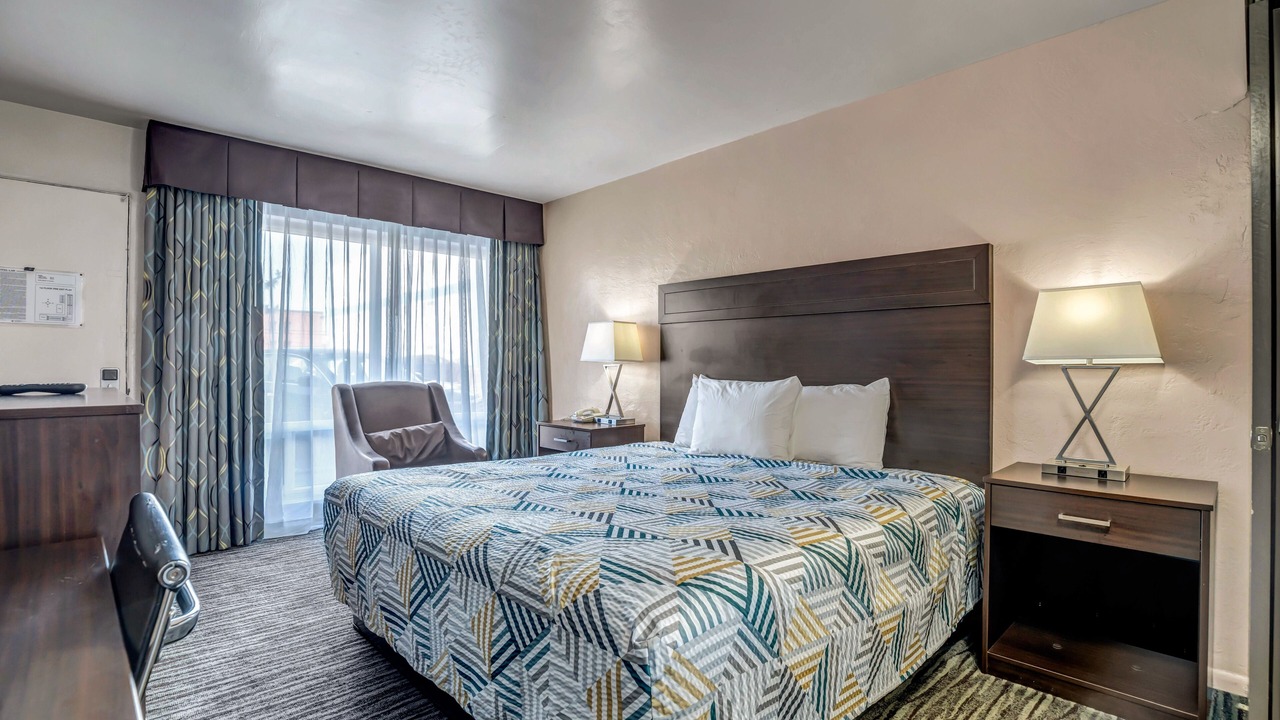 Photo of Bedroom in Buckman Neighborhood