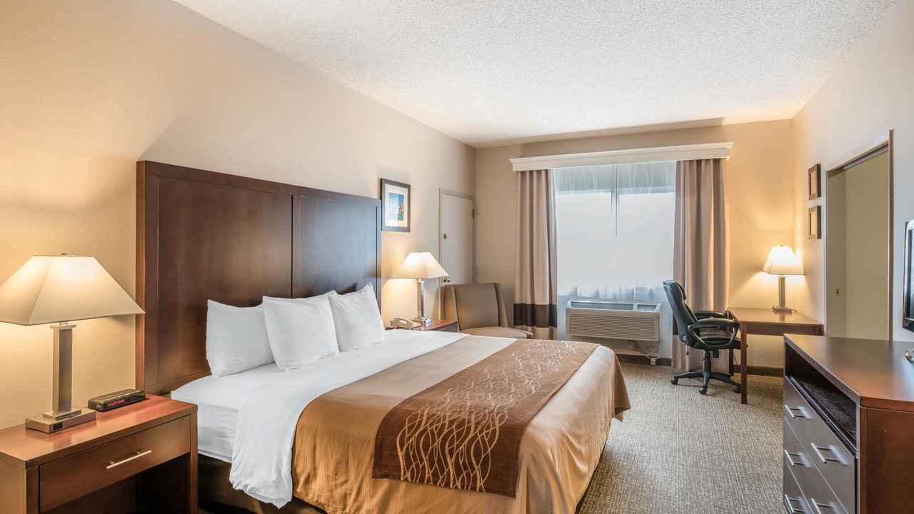 Photo of Bedroom in Haller Lake