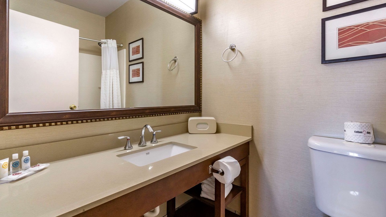 Photo of Bathroom in Haller Lake