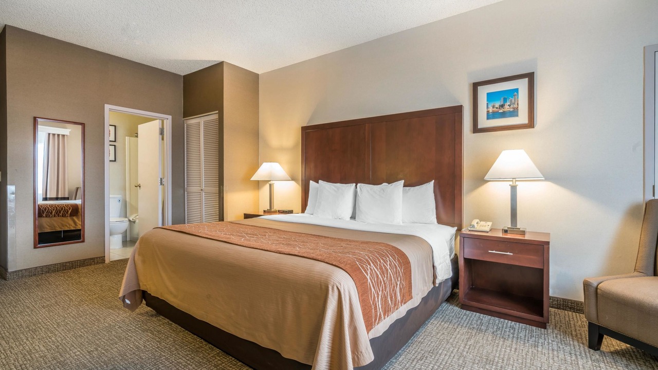 Photo of Bedroom in Haller Lake