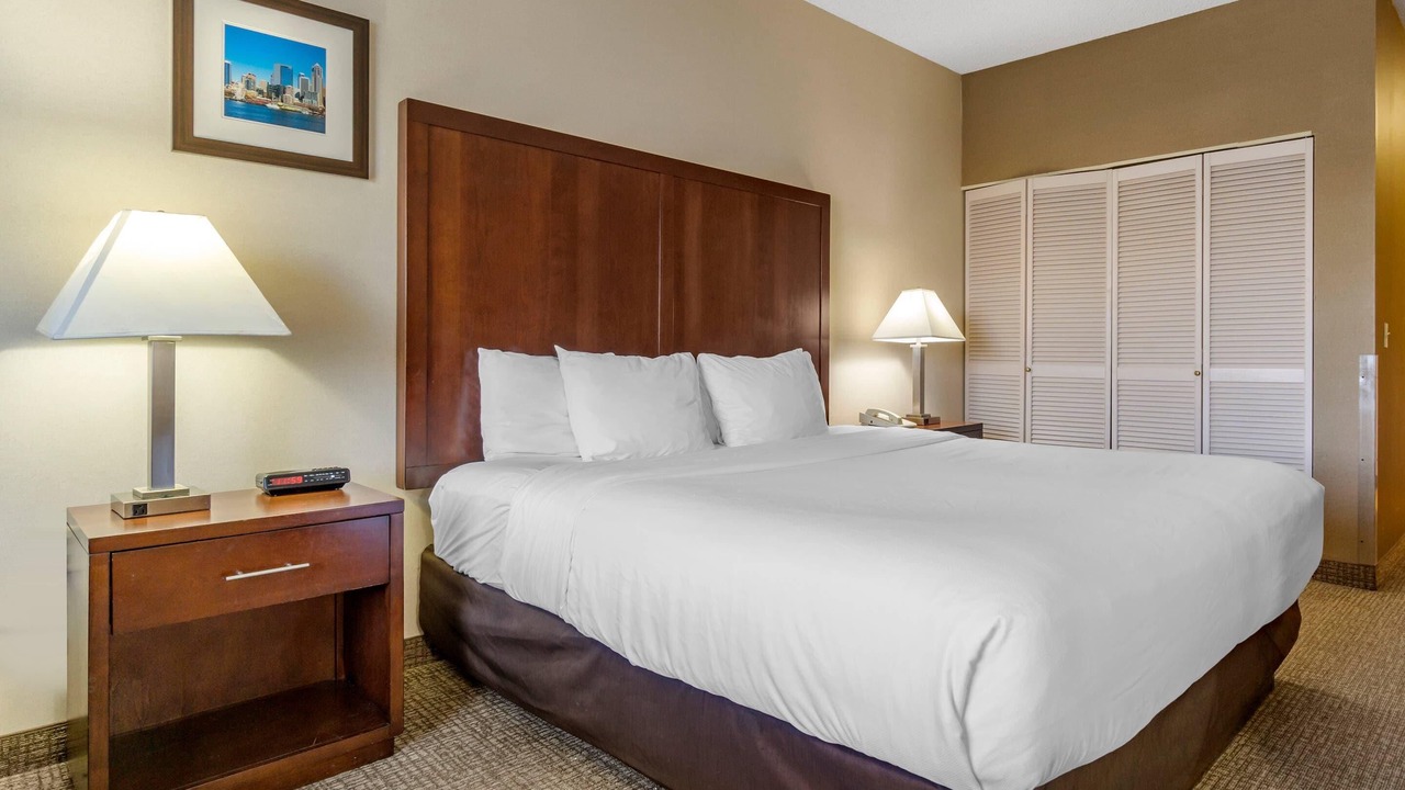 Photo of Bedroom in Haller Lake