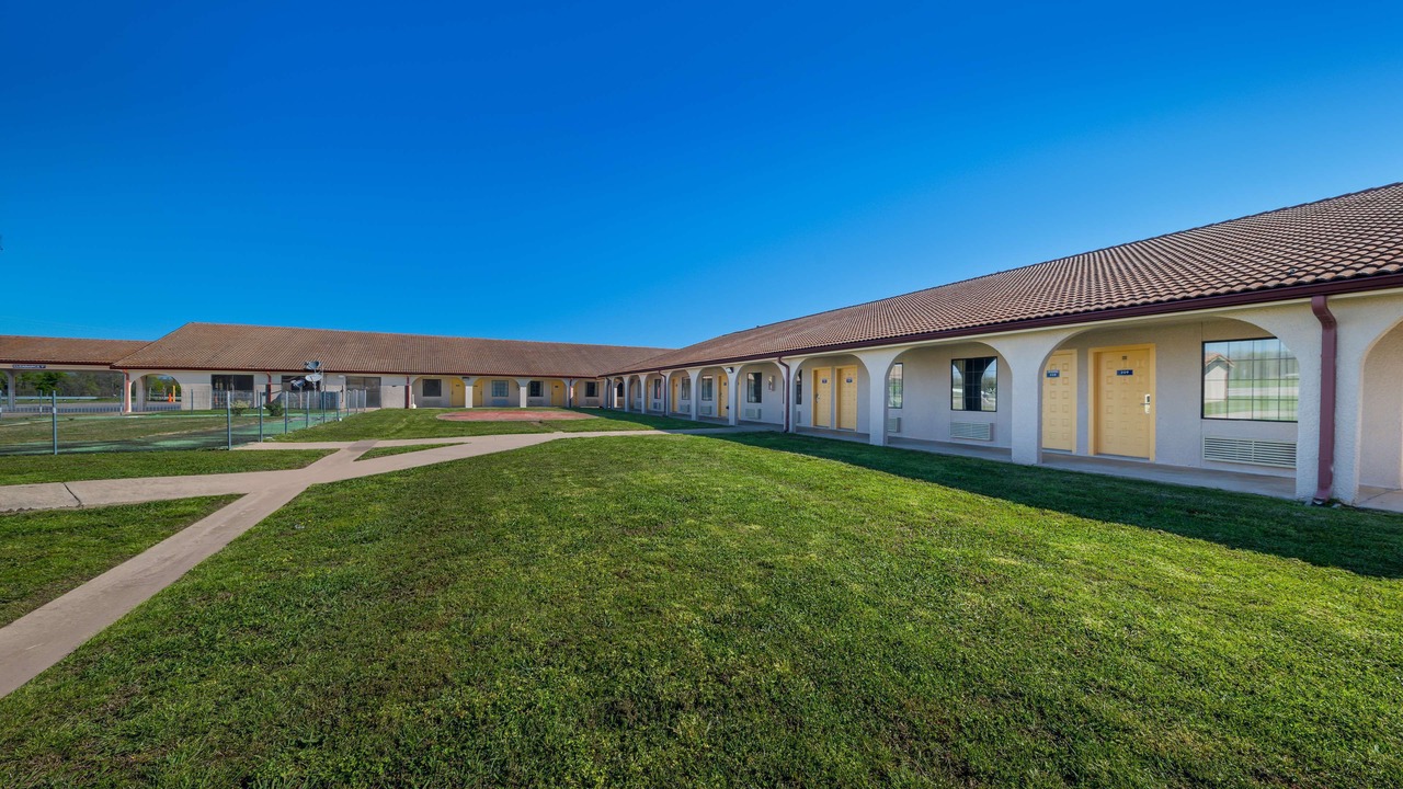 Photo of Outdoor in Bonham