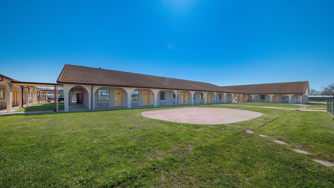 Photo of Outdoor in Bonham
