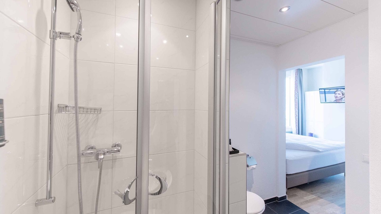 Photo of Bathroom in District 6