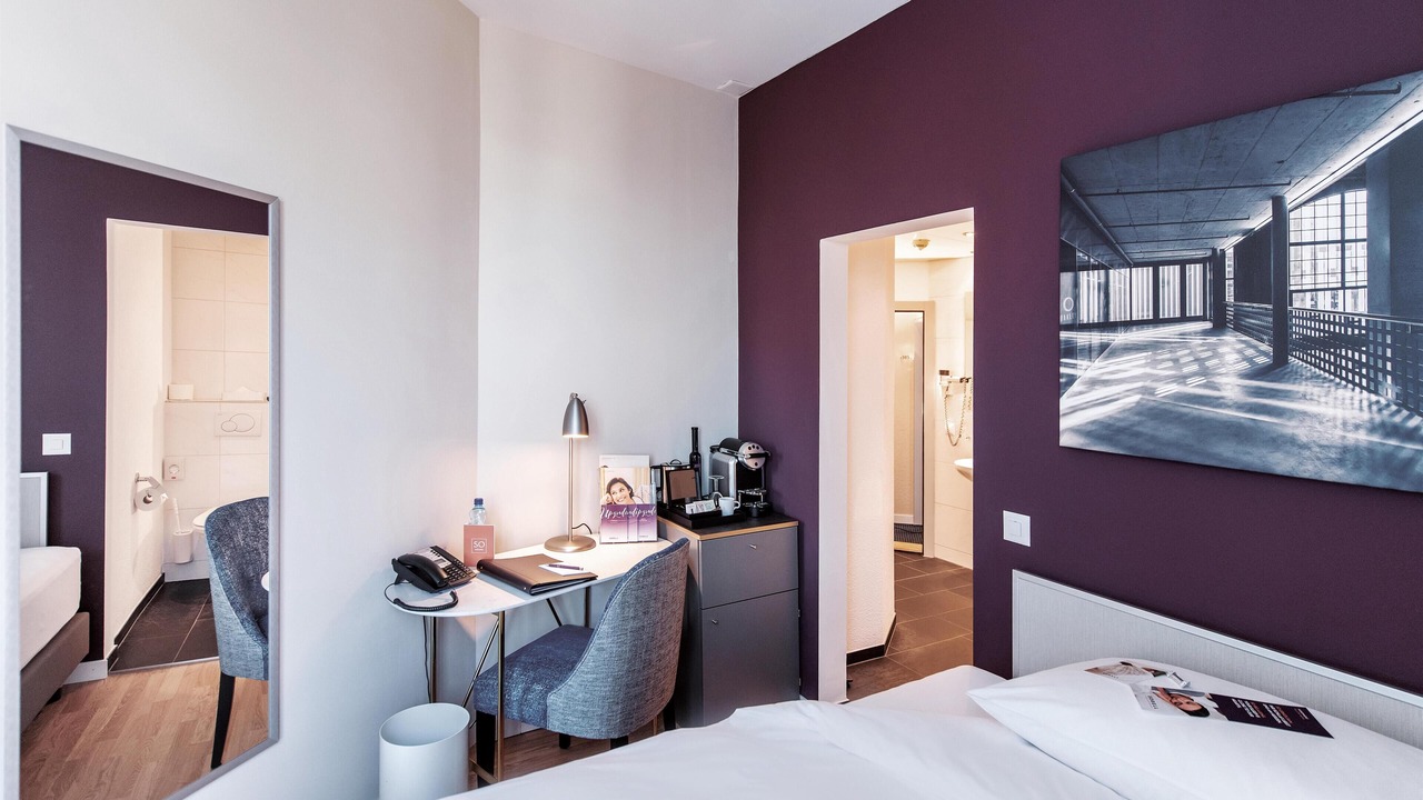 Photo of Bedroom in District 6