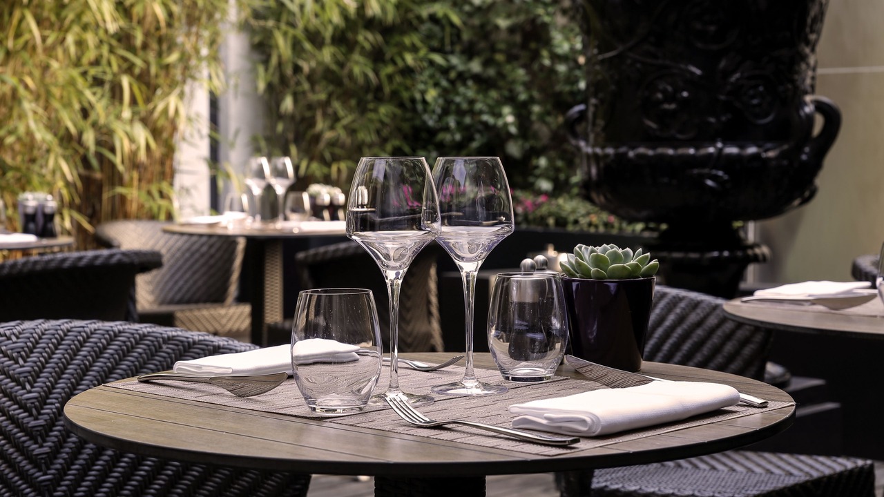 Photo of Patio Balcony in Paquis Navigation