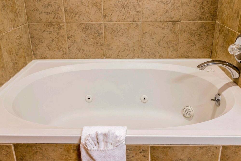 Photo of Bathroom in Auburn Hills