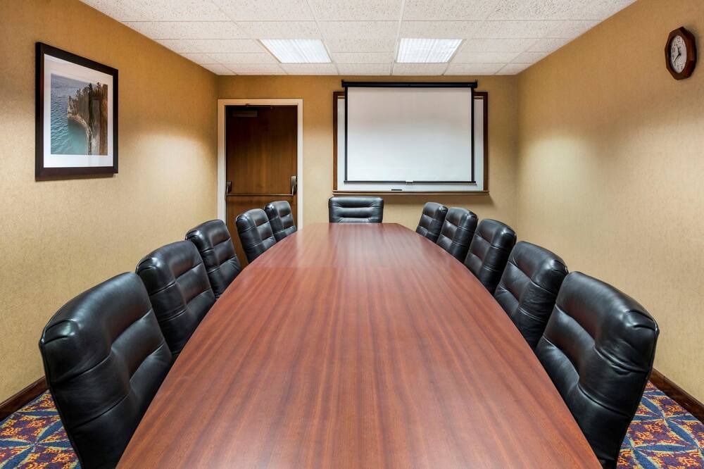Photo of Others in Auburn Hills