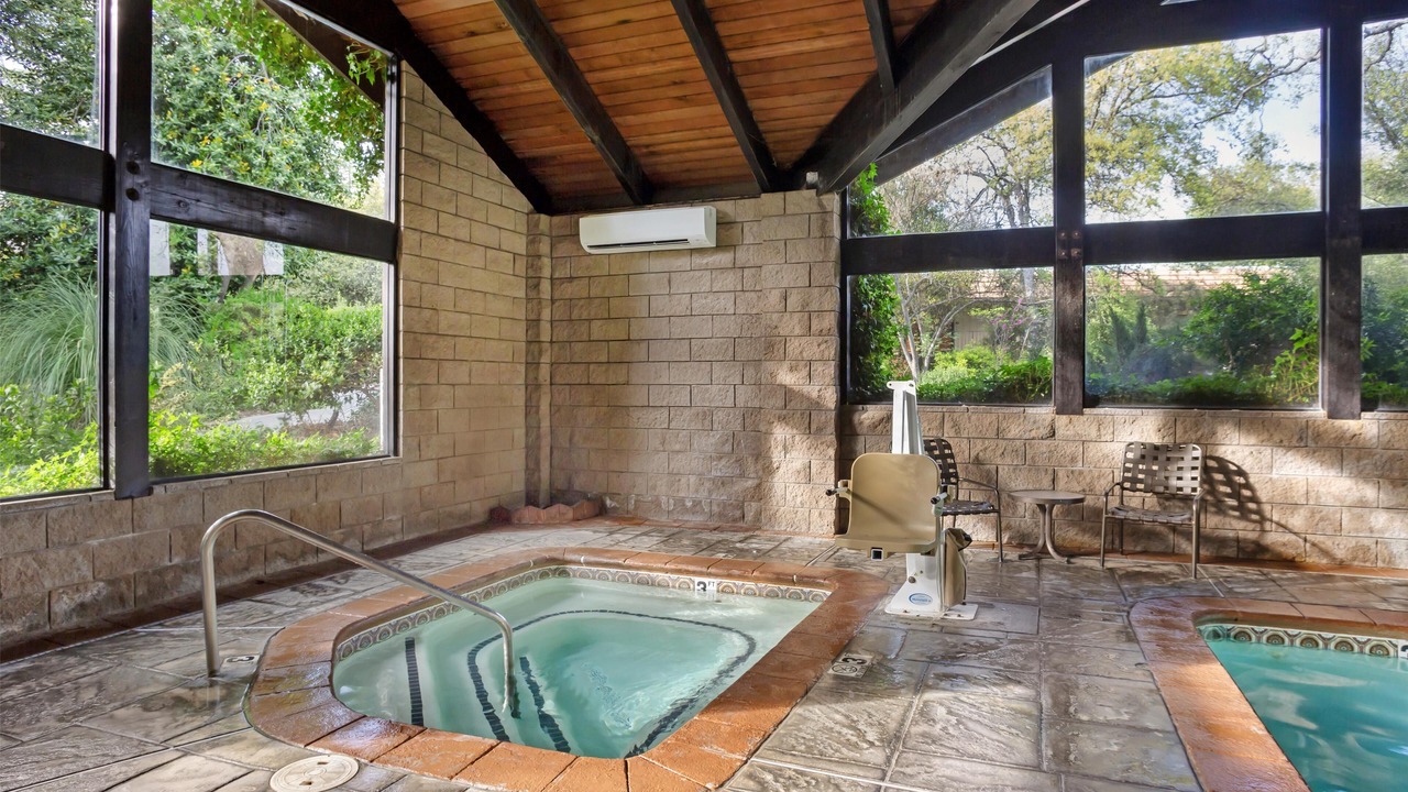 Photo of Outdoor in Oakhurst