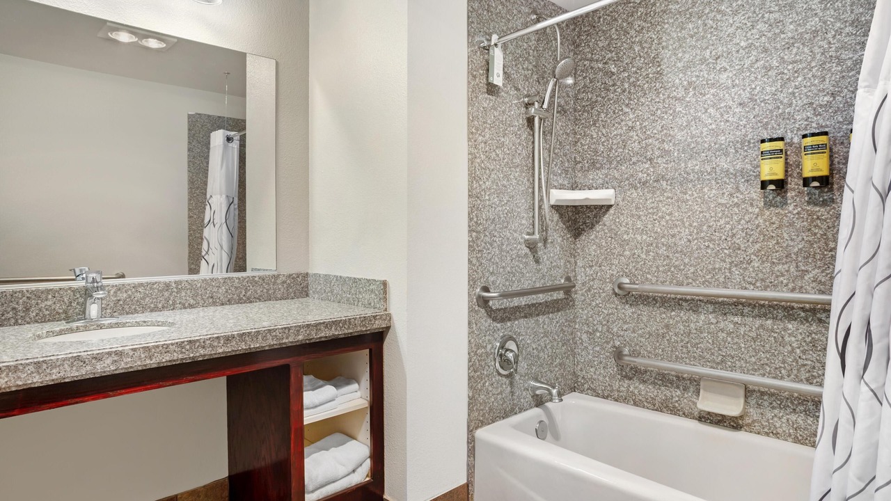 Photo of Bathroom in Oakhurst