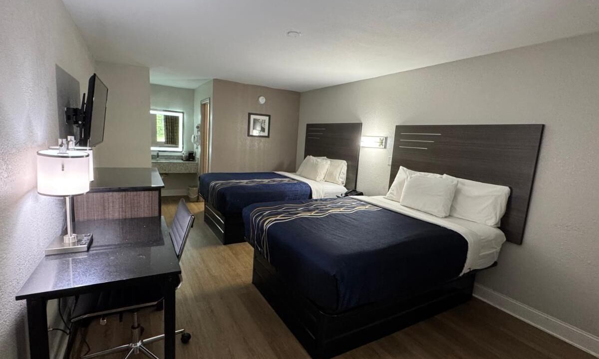 Photo of Bedroom in Guntersville
