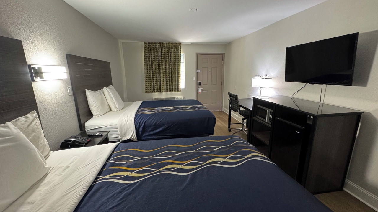 Photo of Bedroom in Guntersville