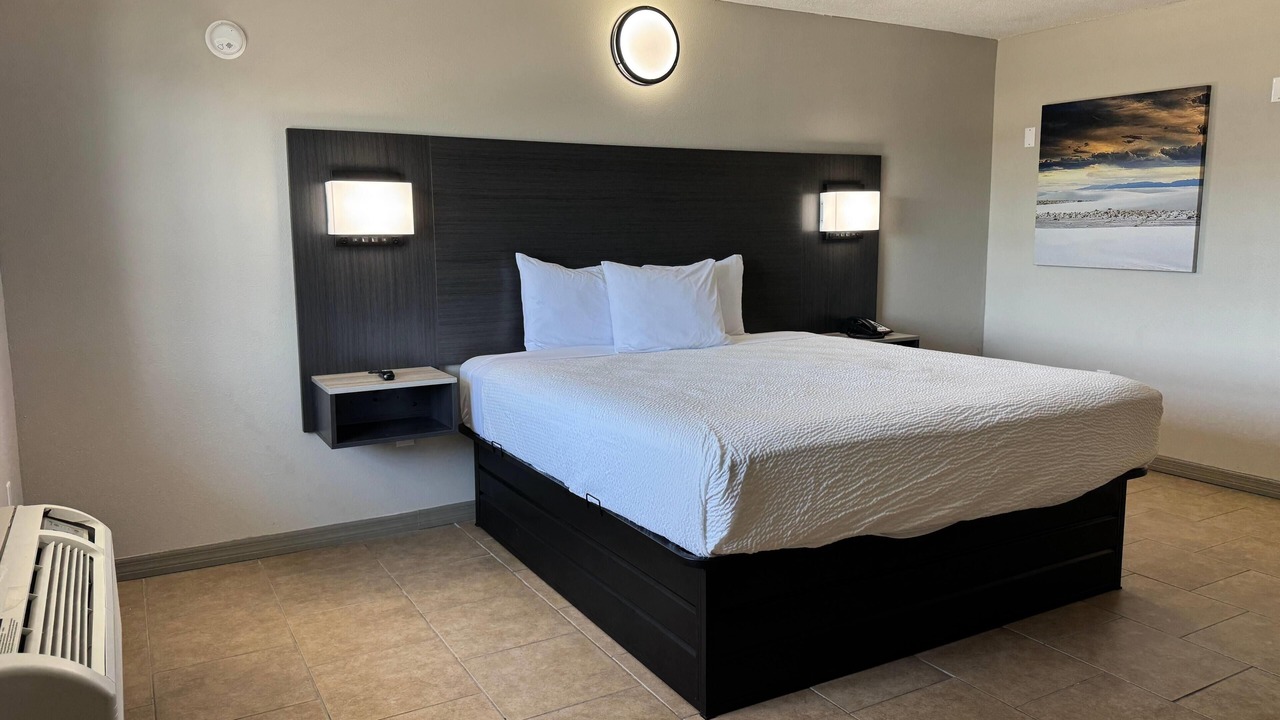 Photo of Bedroom in Venice Gardens