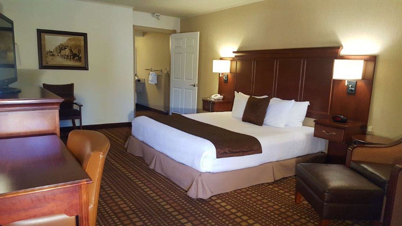 Photo of Bedroom in Garberville