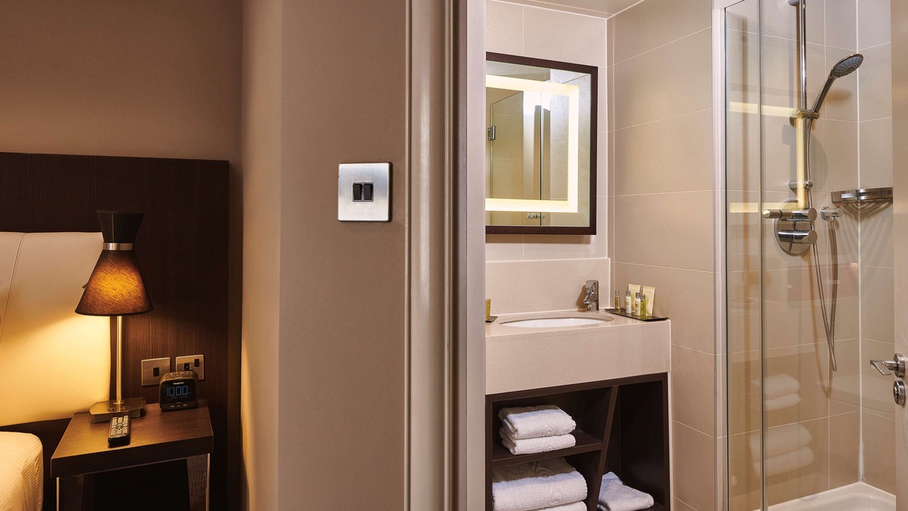 Photo of Bedroom in Ealing Common