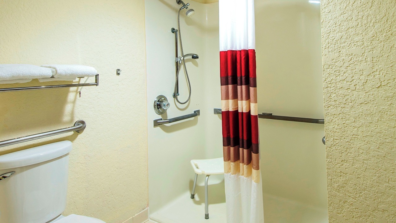 Photo of Bathroom in Utica