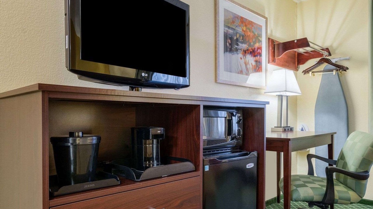 Photo of Bedroom in Newark