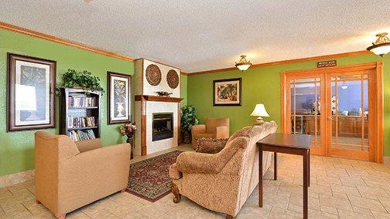 Photo of Livingroom in Grinnell