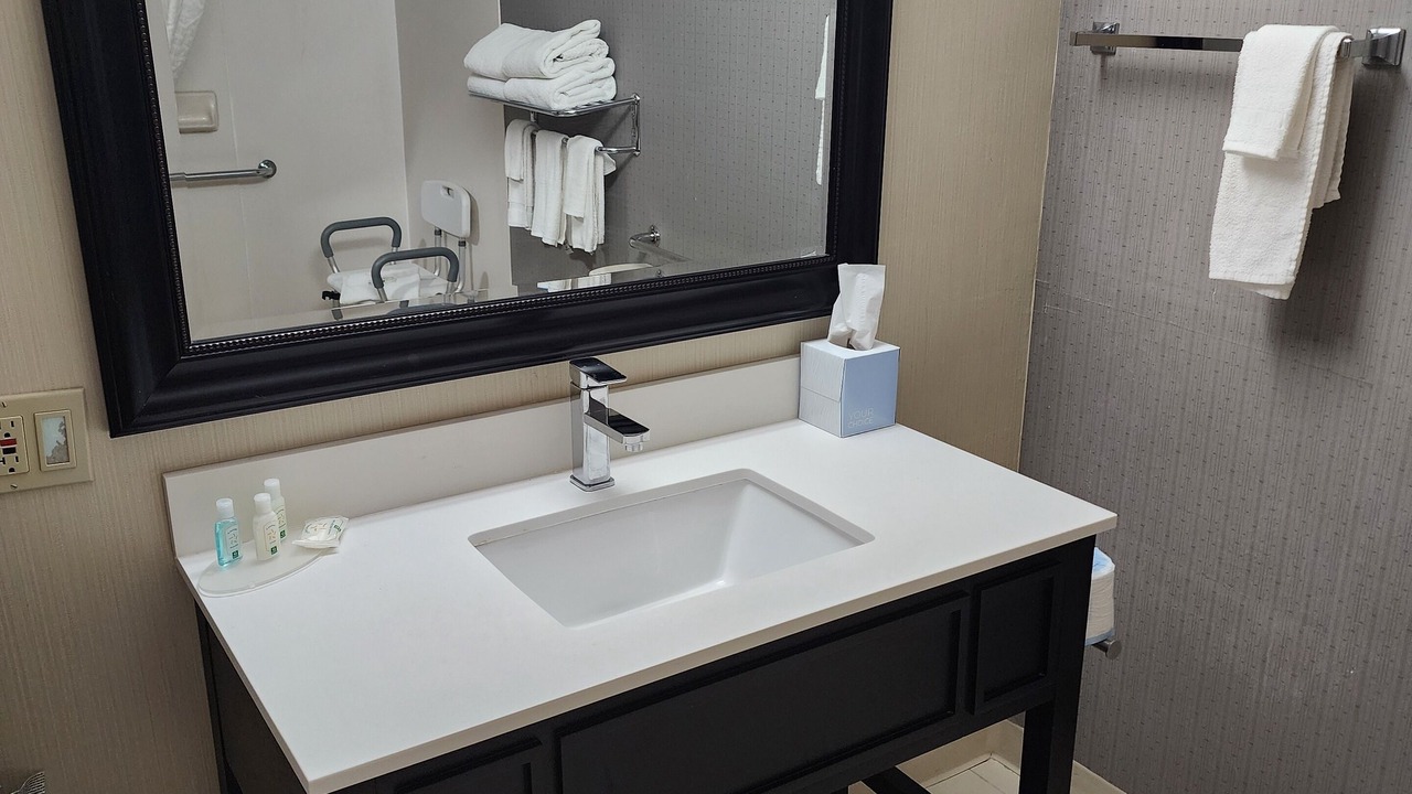 Photo of Bathroom in Clarion