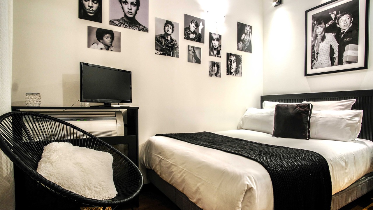Photo of Bedroom in Carmes