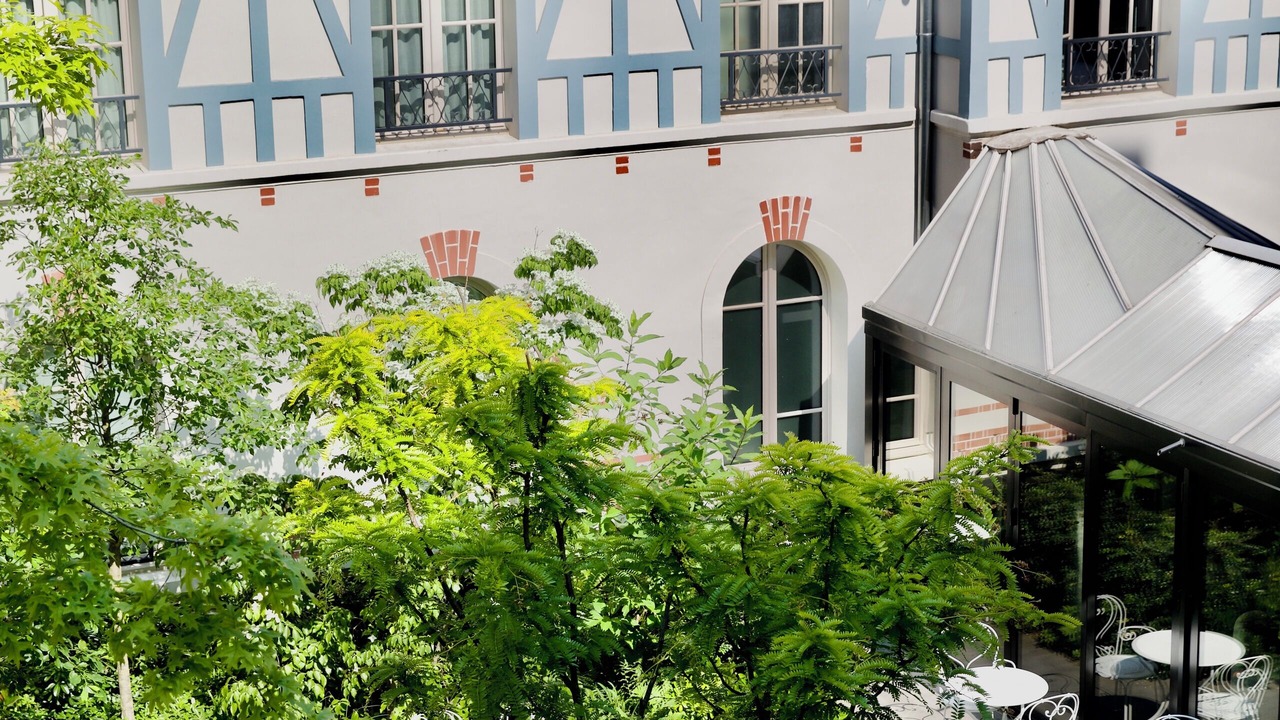 Photo of Others in Neuilly-sur-Seine