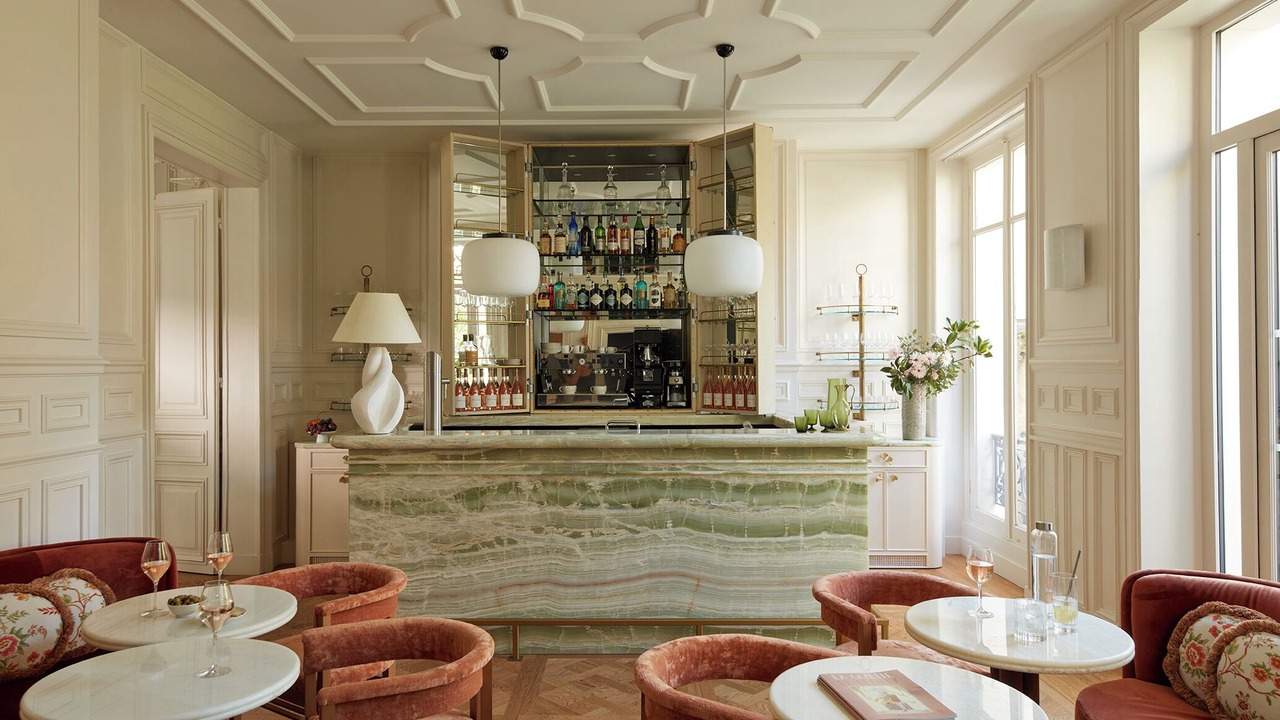 Photo of Others in Neuilly-sur-Seine