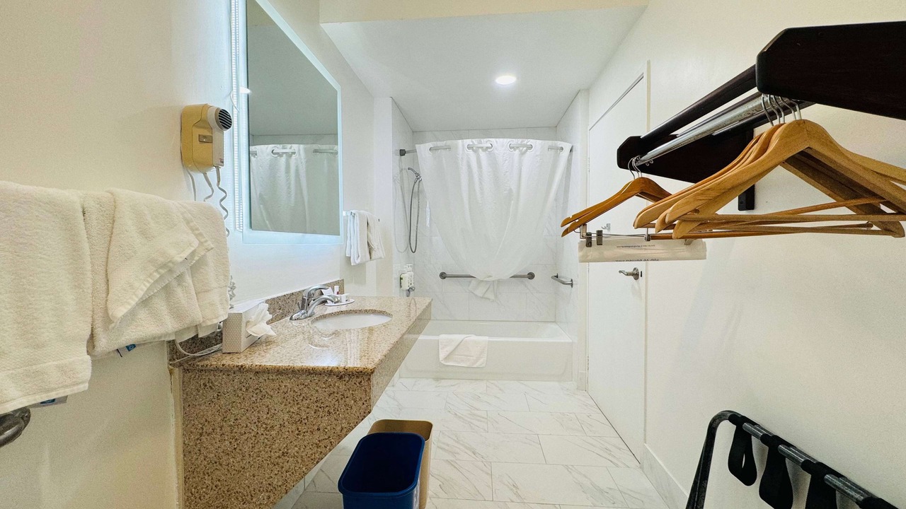 Photo of Bathroom in Roseville - Fleet Ridge