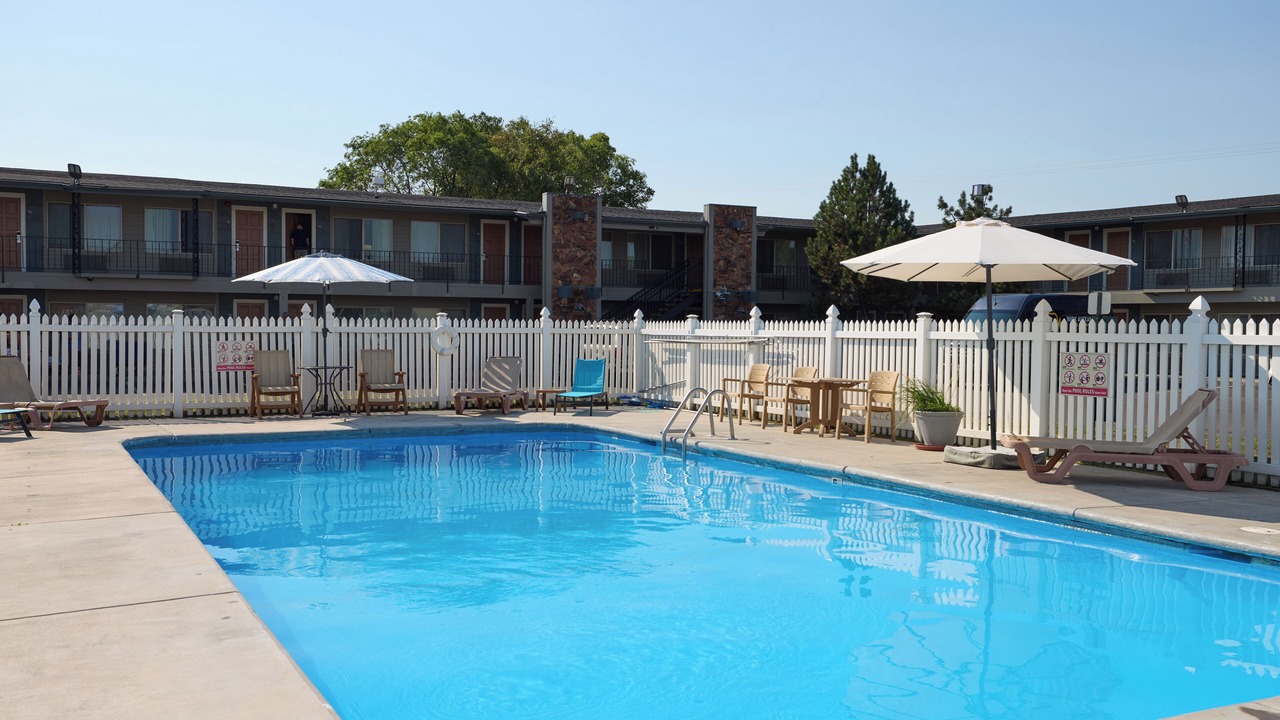 Photo of Others in Altamont