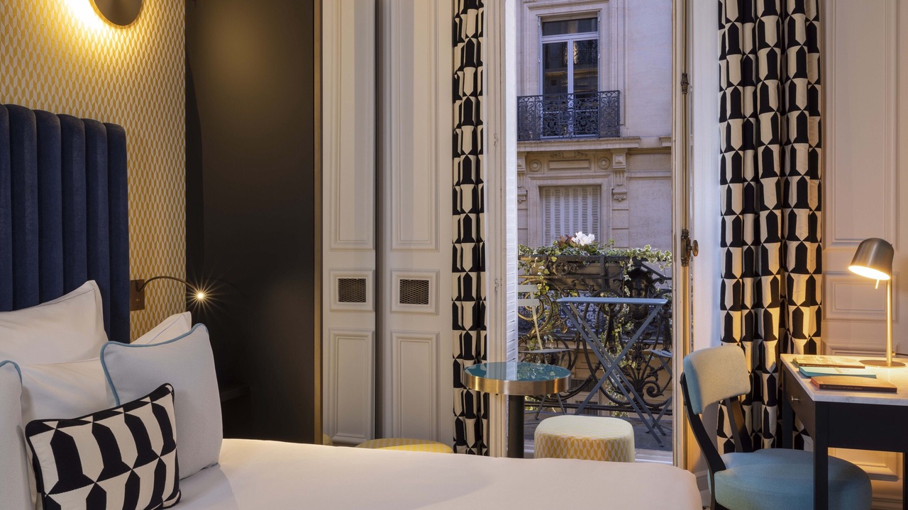 Photo of Bedroom in Champs-Elysees