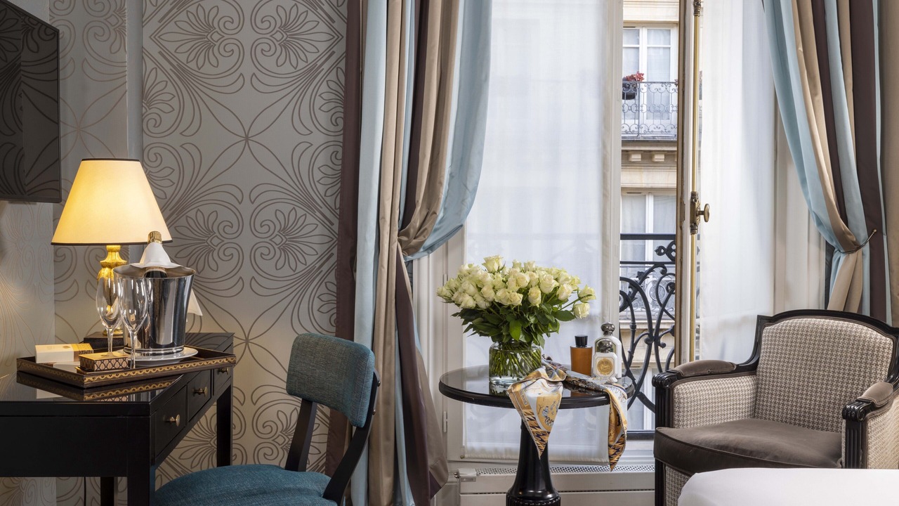 Photo of Bedroom in Champs-Elysees