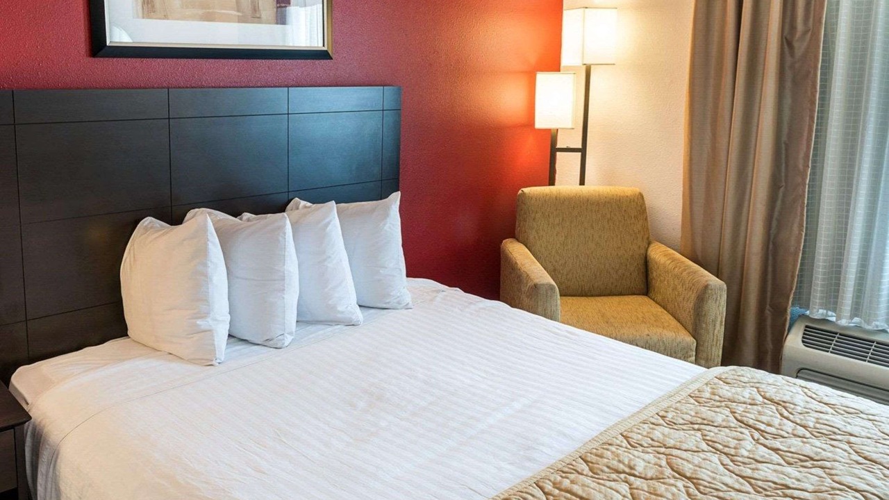 Photo of Bedroom in Brooklyn Center