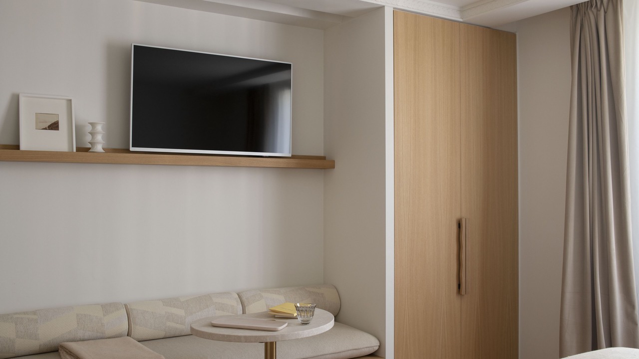 Photo of Bedroom in 8th Arrondissement