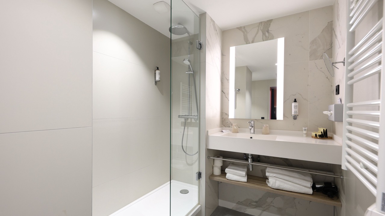 Photo of Bathroom in Lyon City Centre