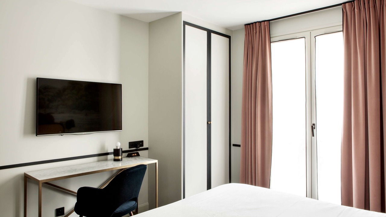Photo of Bedroom in Lyon City Centre