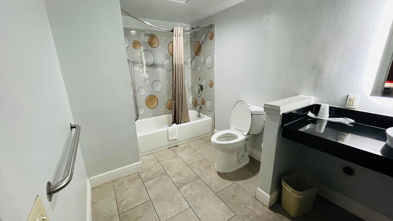 Photo of Bathroom in Tupelo