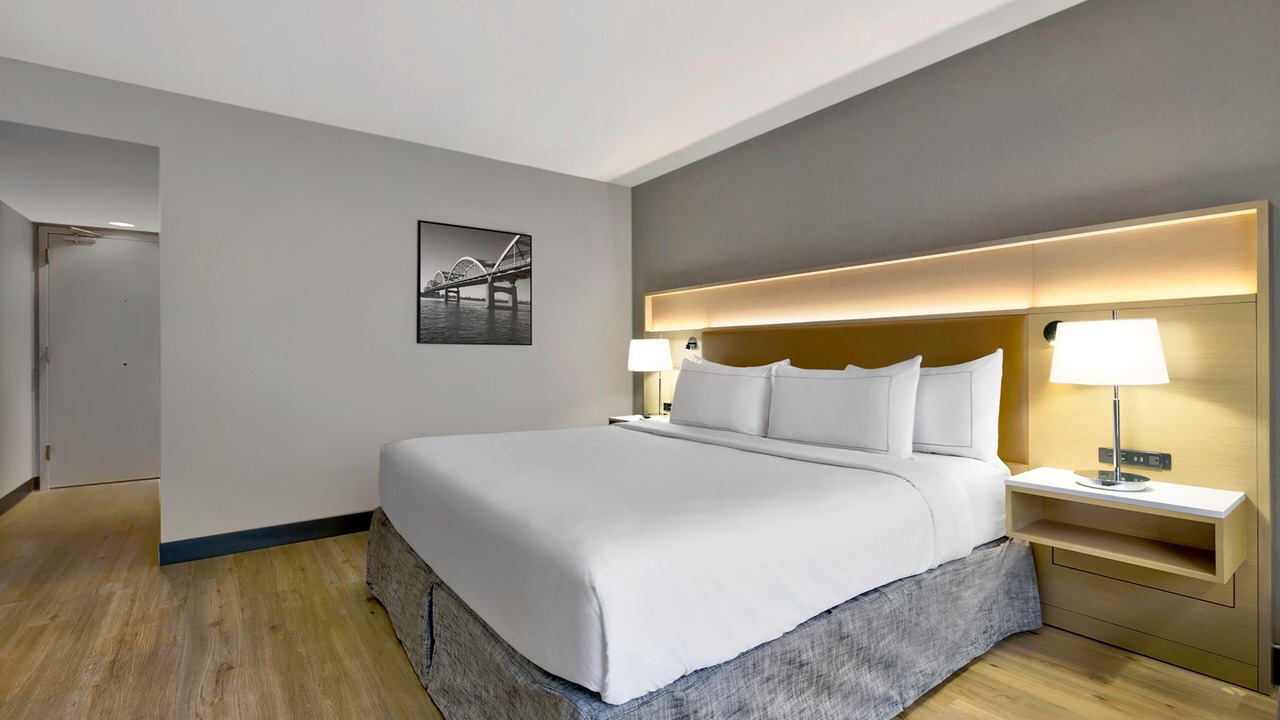 Photo of Bedroom in Downtown