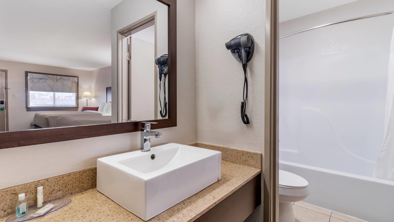 Photo of Bedroom in Wetmore