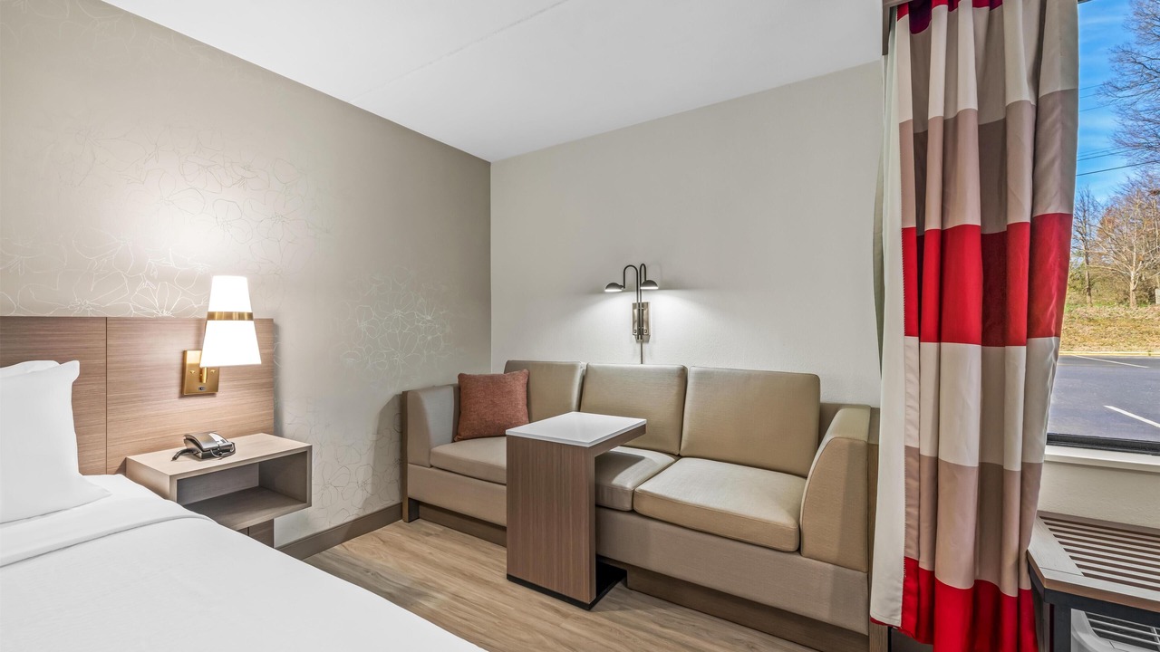 Photo of Bedroom in Barium Springs