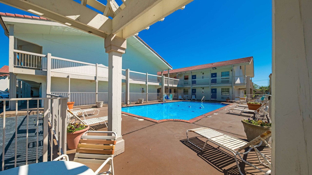Photo of Patio Balcony in Farmers Branch