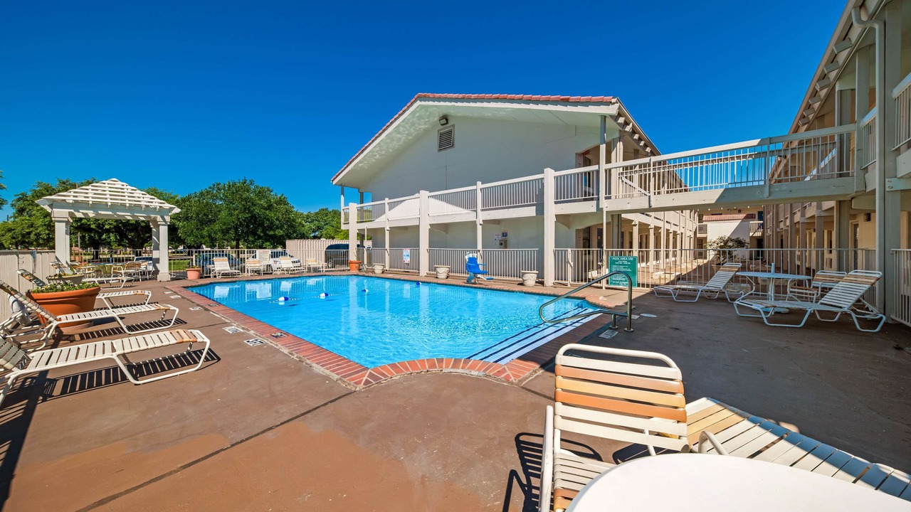 Photo of Outdoor in Farmers Branch