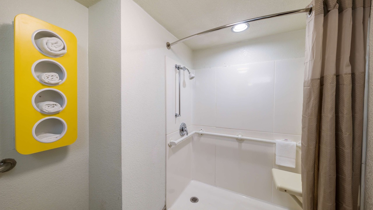 Photo of Bathroom in Farmers Branch
