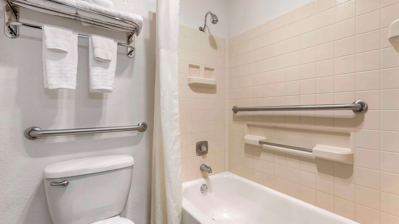 Photo of Bathroom in Kelso