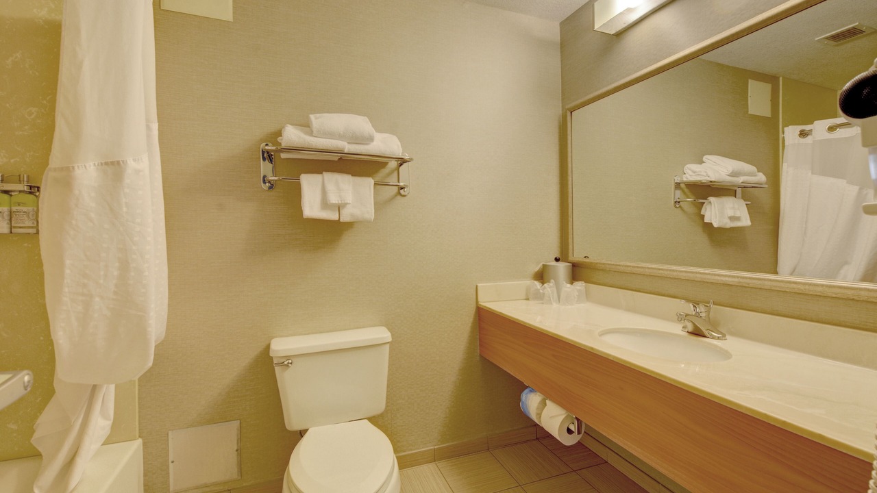 Photo of Bathroom in Roseburg