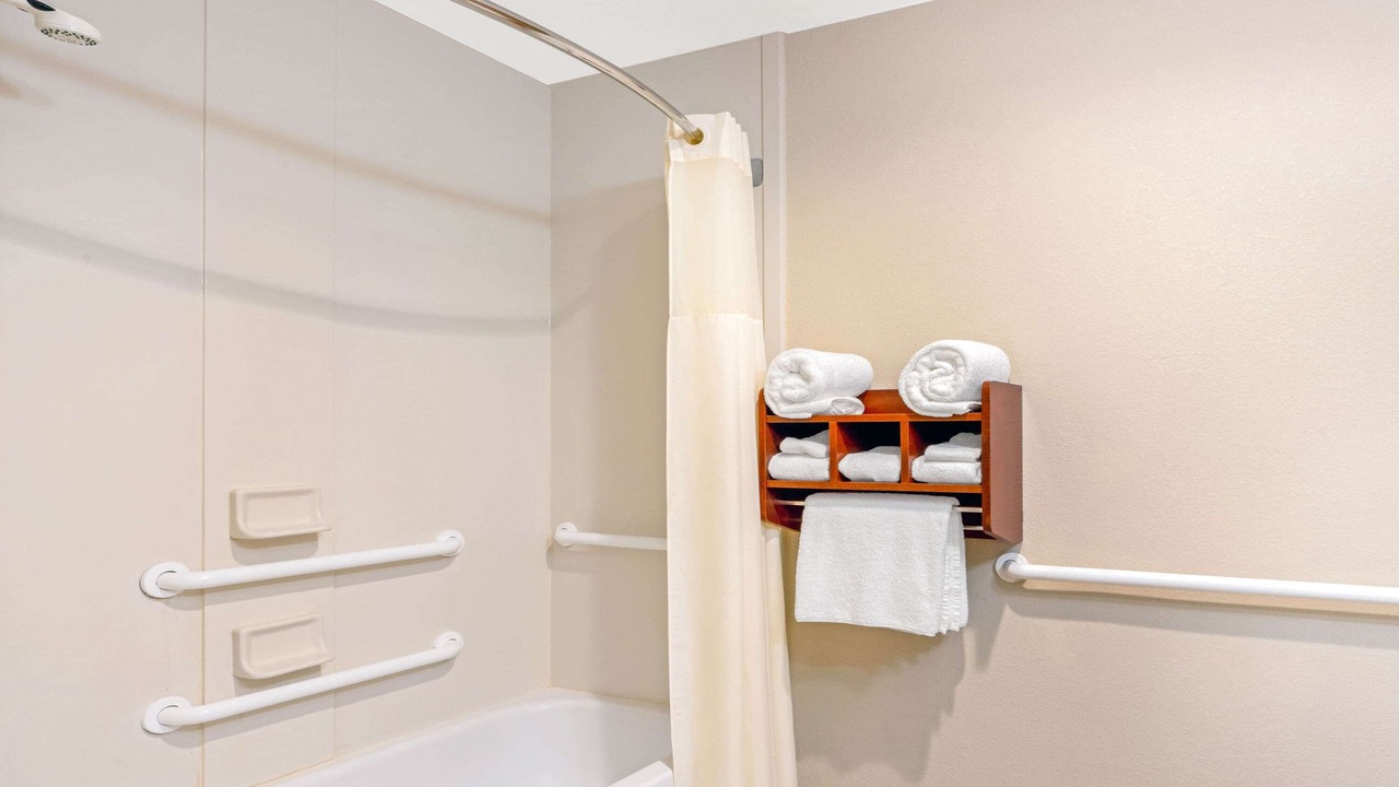 Photo of Bathroom in Midwest City