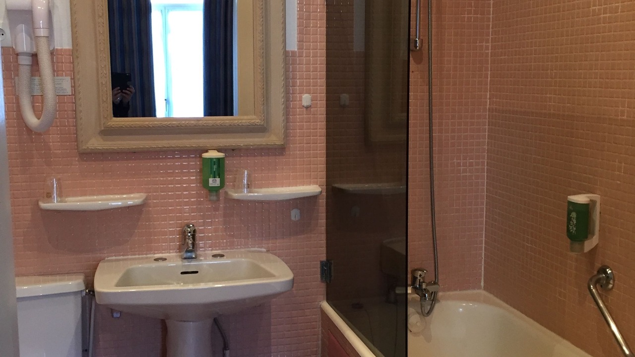 Photo of Bathroom in Centre Ville