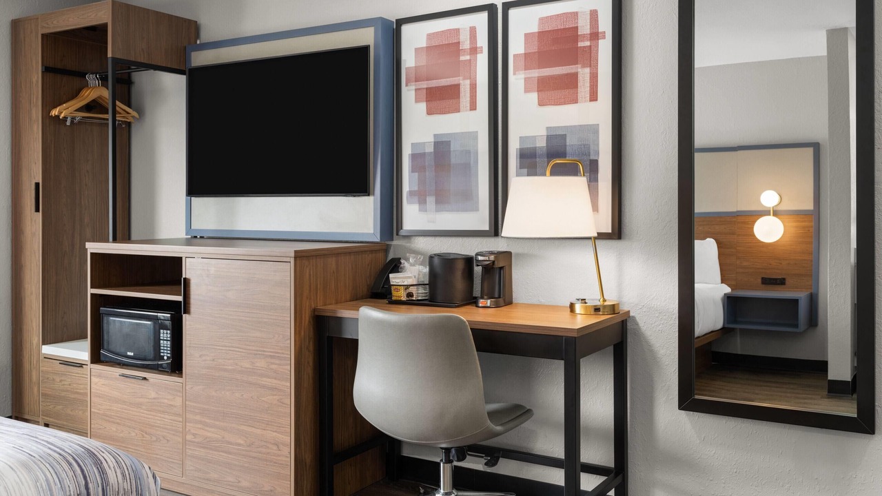 Photo of Bedroom in Urbana