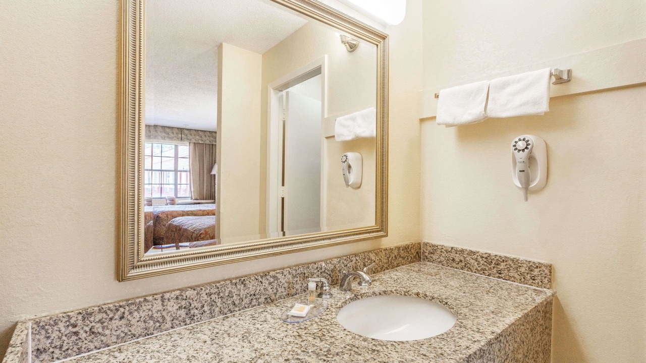 Photo of Bathroom in Yazoo City