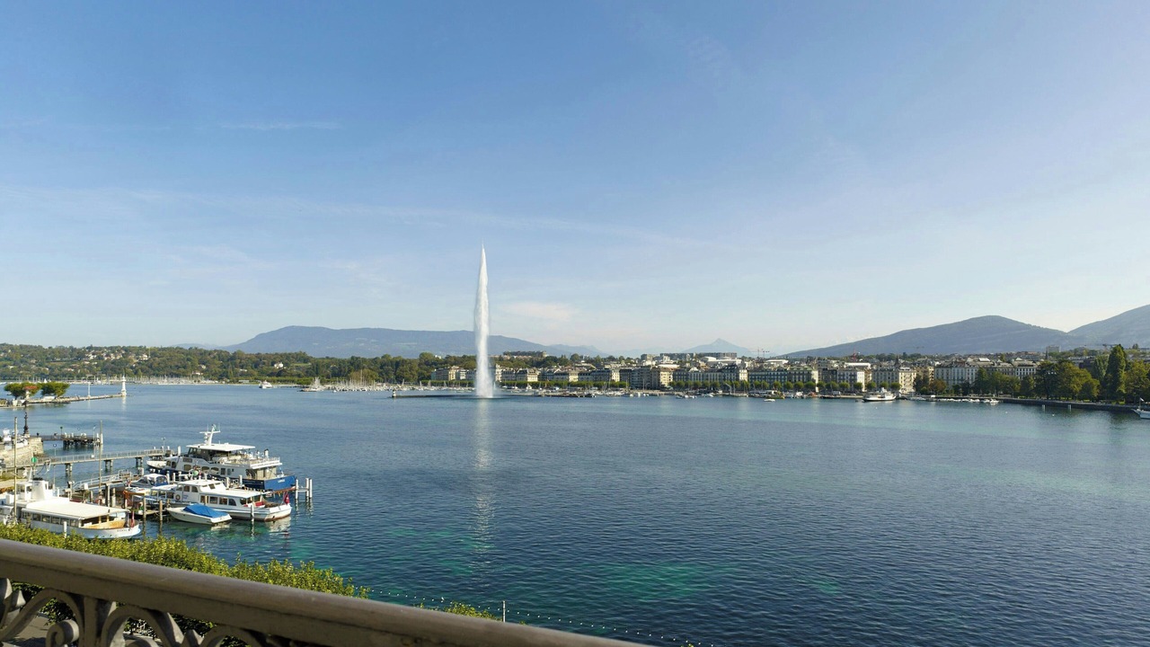 Photo of Others in Downtown Geneva
