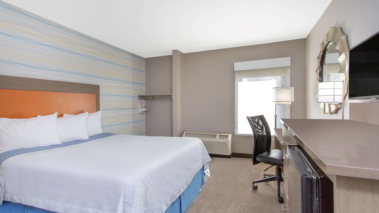 Photo of Bedroom in Lanham